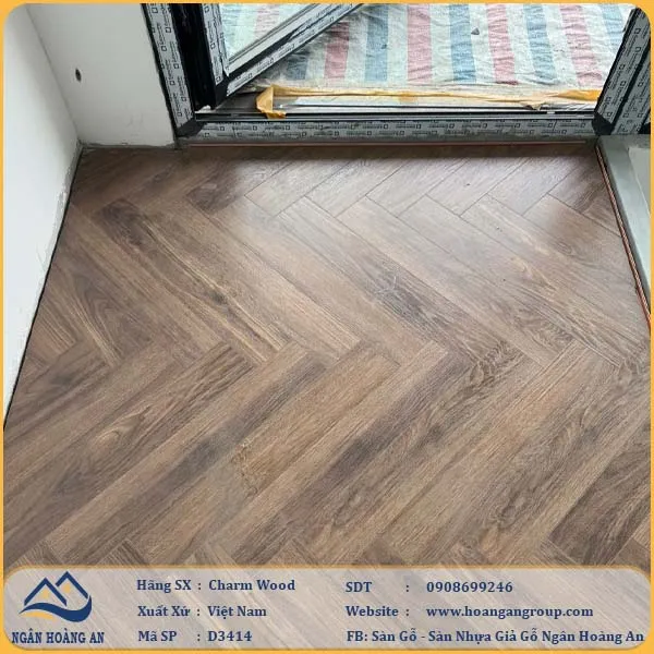 Sàn Gỗ Xương Cá Charm D3414 Cốt Đen Dày 12mm